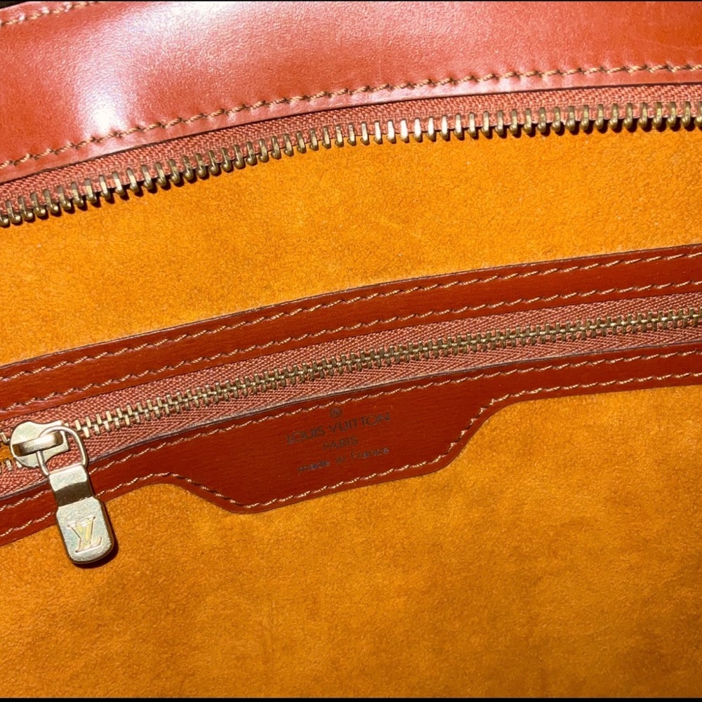 ✅AUTHENTIC LARGEBAG+ZIP WALLET LOUIS VUITTON - Picture 8 of 15